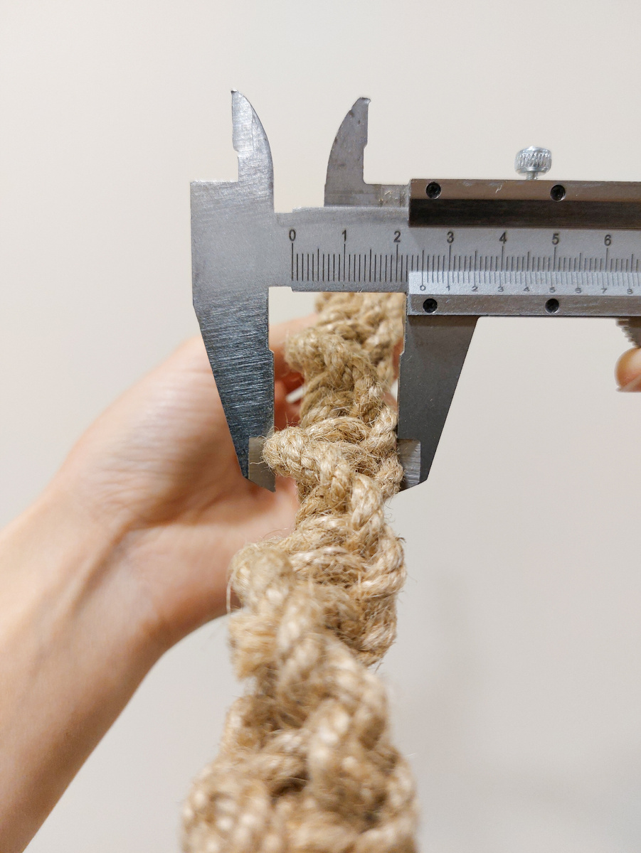 Диаметр гибкой жёрдочки 2-2,5см