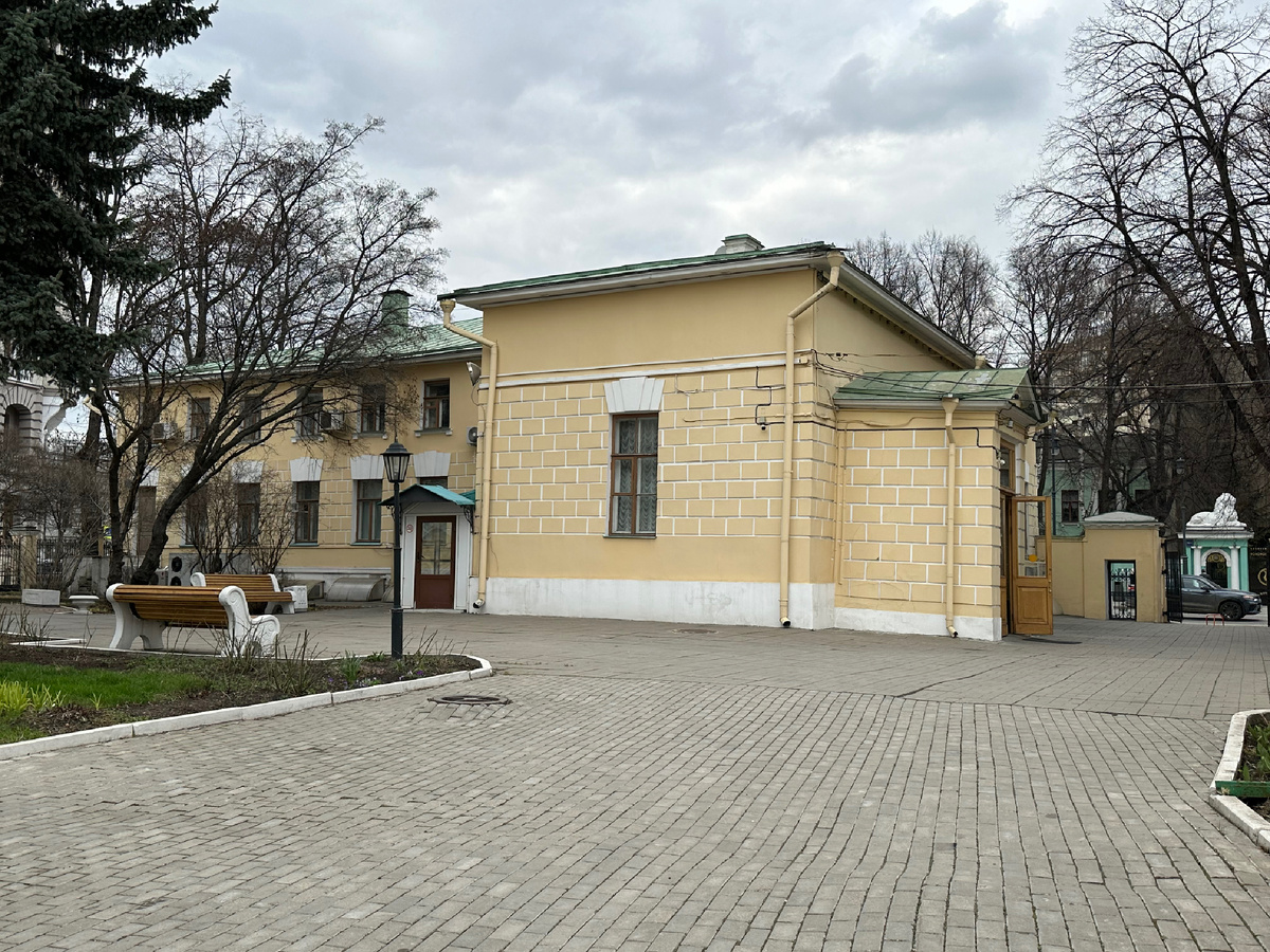 Государственный музей Л.Н. Толстого (ГМТ). Литературная экспозиция на Пречистенке