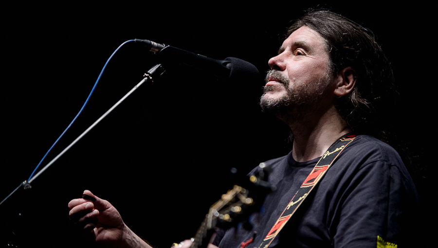 Альбом был записан в период распада группы «Калинов мост» (Источник: Валентин Монастырский / kalinovmost.ru)