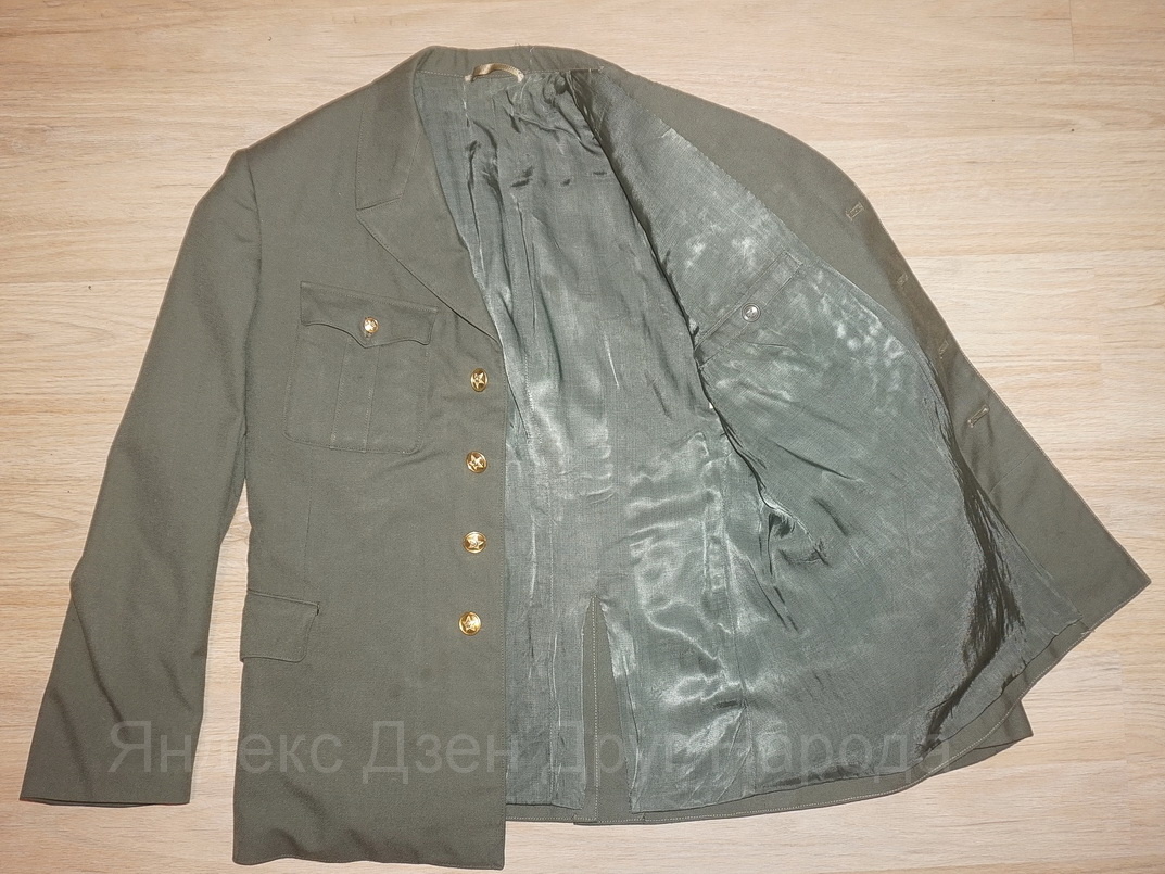 Открытый китель обр. 1994 г. Фото автора