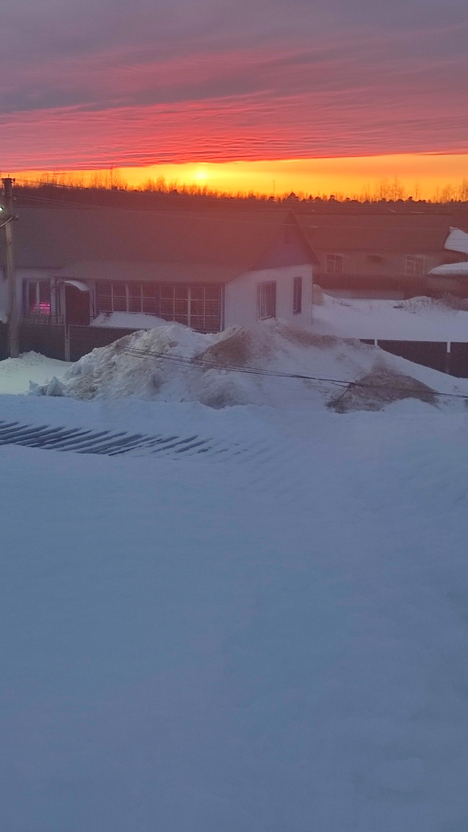 Сегодняшний закат. Фото автора. 