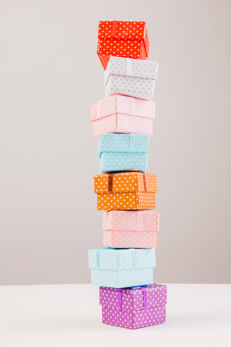 3 ключевых тренда в дизайне подарочных коробок (тут и далее ru.freepik.com)