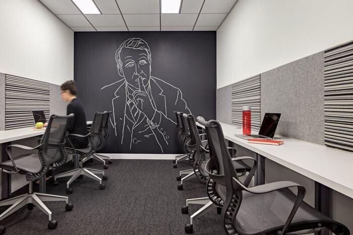 Слышащие стены