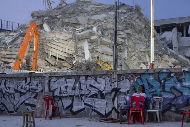 Несмотря на произошедшее землетрясение, около 2000 российских туристов находятся в Бангкоке
Фото: Wason Wanichakorn/AP/TASS