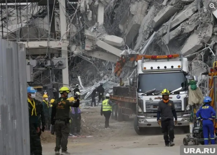 Землетрясения в Бангкоке произошло 28 марта
Фото: RUNGROJ YONGRIT / EPA/ТАСС