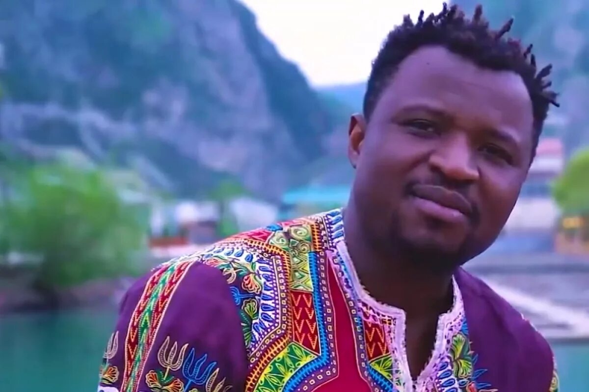    Айджо больше не рискует сдавать жильё лихой кавказской молодёжи.