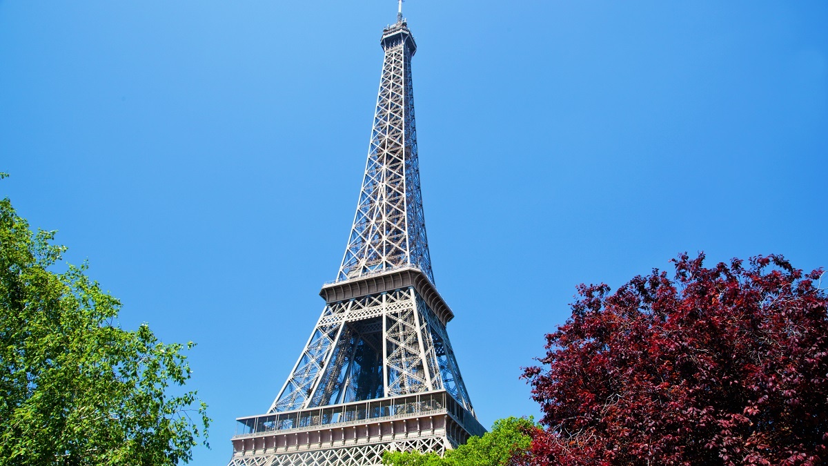    В 2025 году Эйфелевой башне исполнилось 136 лет. Фото: Freepik