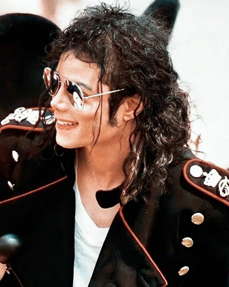 Майкл Джексон 