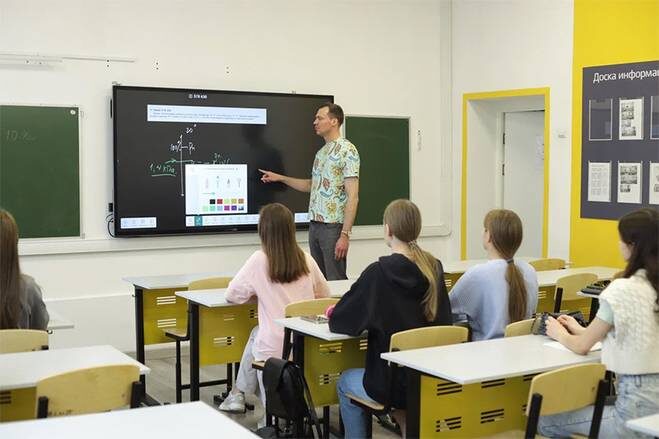    Олег Сердечников: Проблемы обычных школ автоматически становятся проблемами сильных школ с системой отбора