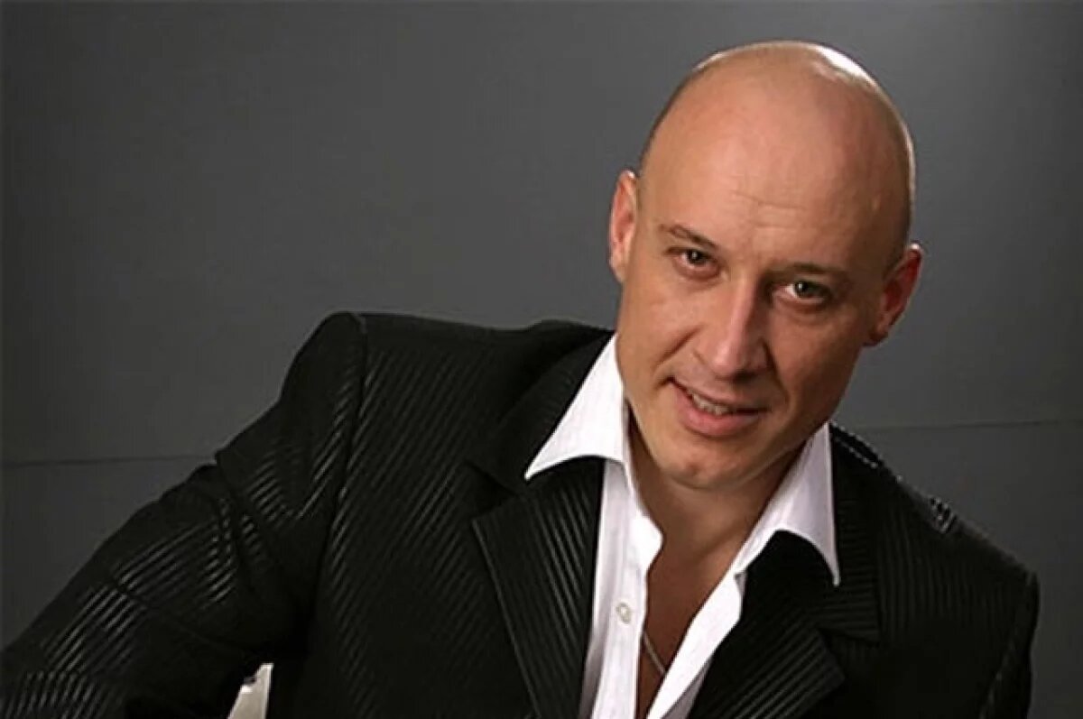    Певец из Балаково написал песню-девиз для «Движения первых»