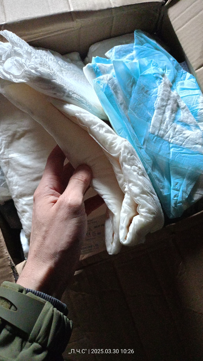 памперсы о медицинские салфетки