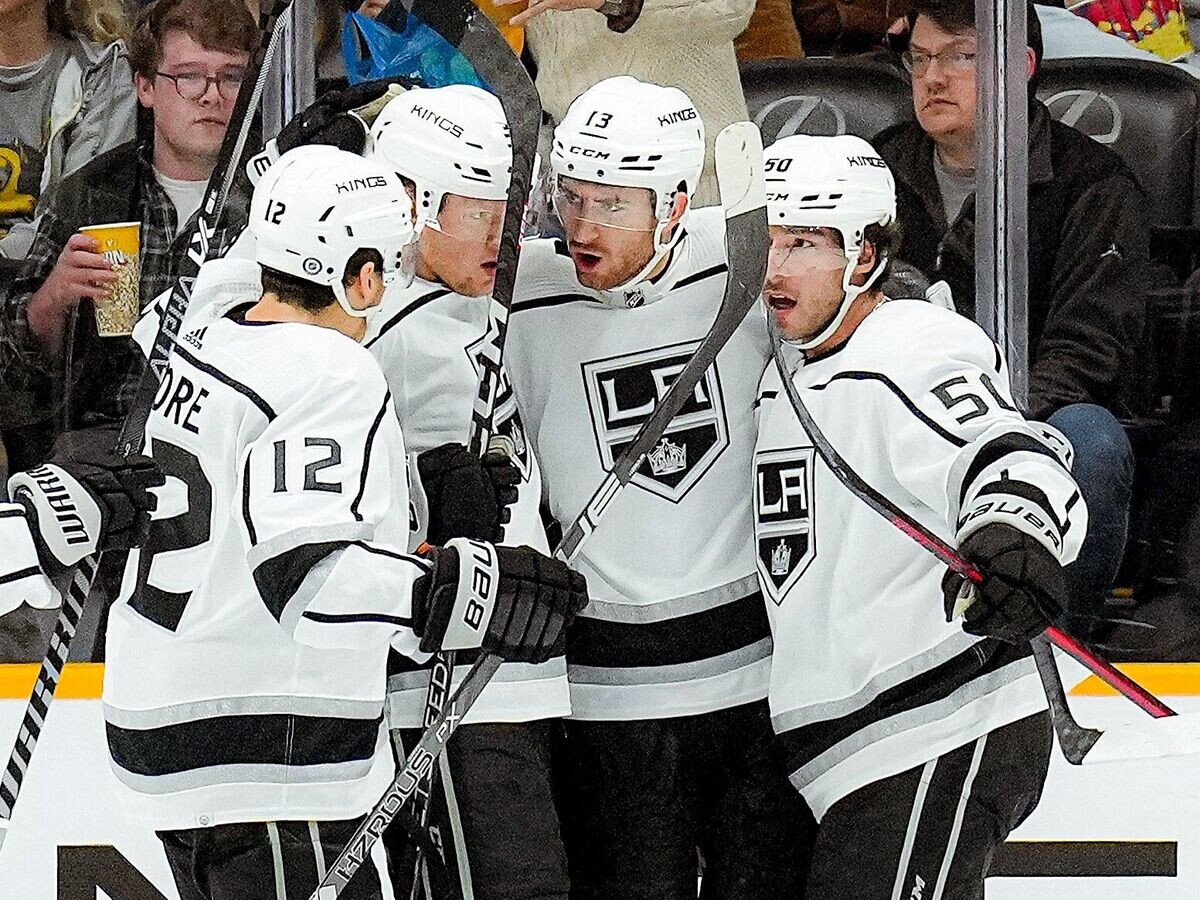    Хоккеисты "Лос-Анджелес Кингз"© Фото : twitter