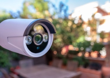    Губернатор Севастополя признал, что частные видеокамеры были направлены на военные объекты