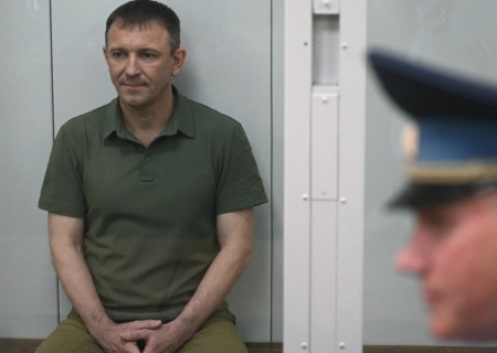    «Самый человечный генерал». Как Иван Попов попал на скамью подсудимых, и почему за этим делом следит вся страна