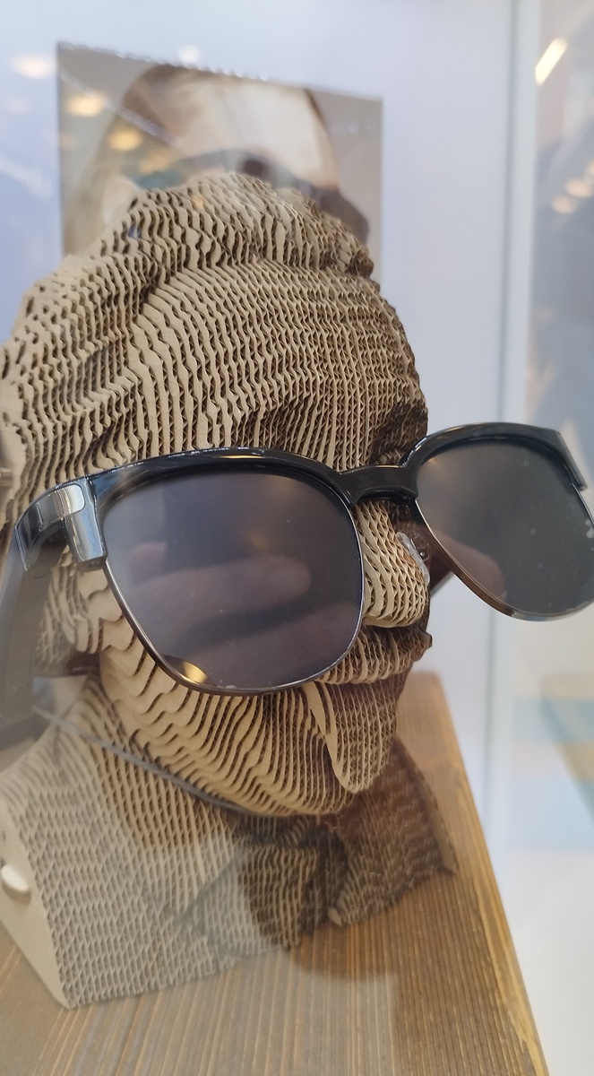 Фото автора, сделанное в одном питерском ТЦ