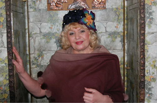 Людмила Иванова сейчас. Осветлила волосы, живет в Германии.