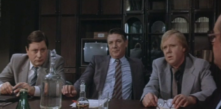 Кадр из фильма "Происшествие в Утиноозерске" (1988)