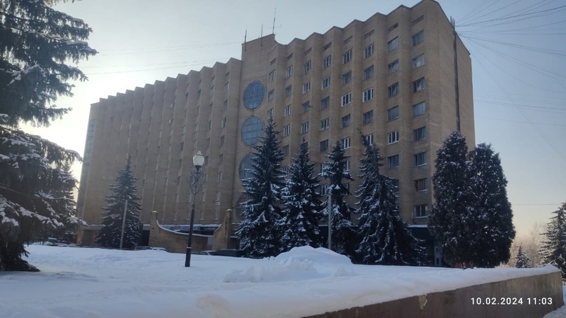 Городская гостиница, В свое время номера занимали все здание, ныне только 3 этажа.