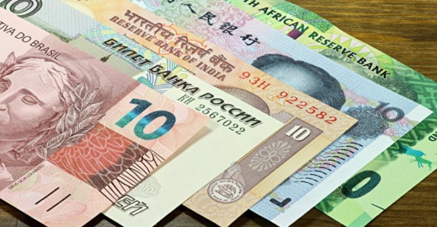 Банкноты стран БРИКС