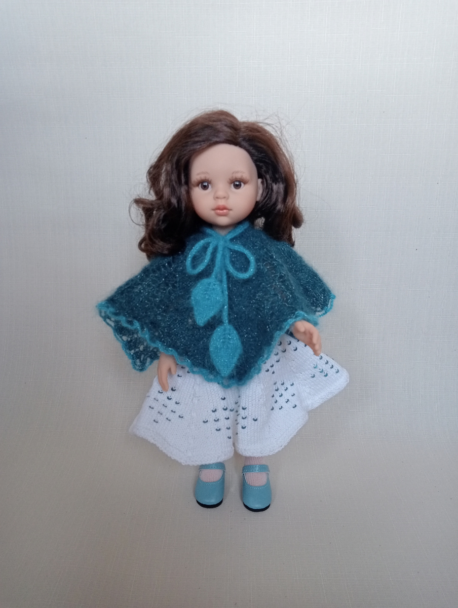 Пончо для куклы Паола Рейна