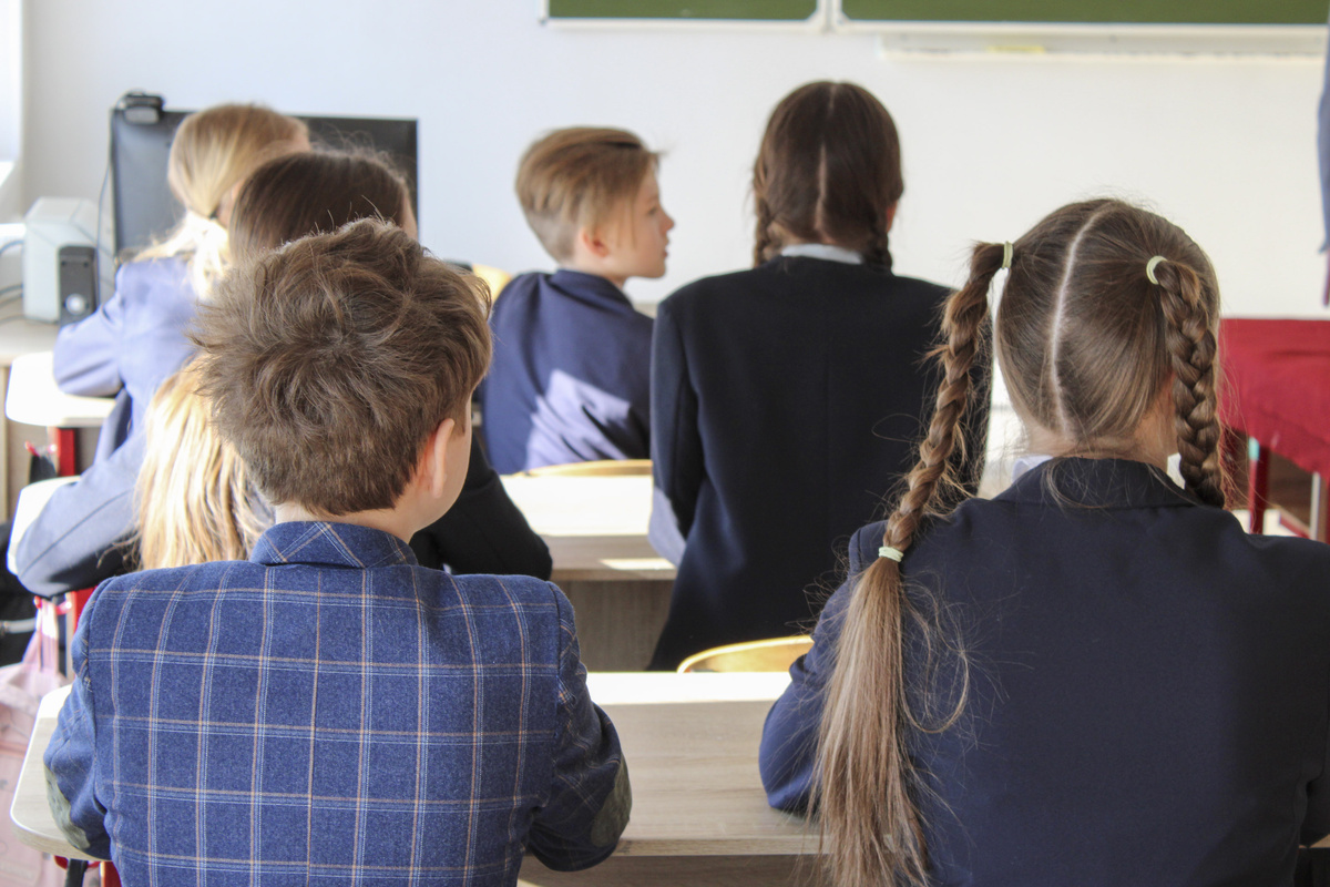 Особое беспокойство у родителей вызывает добровольно-принудительный характер этих поборов.  Фото: Фото: ФедералПресс / Ксения Кобалия