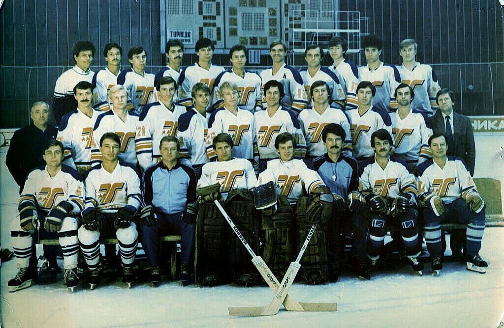 Фото с яндекс.картинки (усть-каменогорские торпедовцы в 80-х)