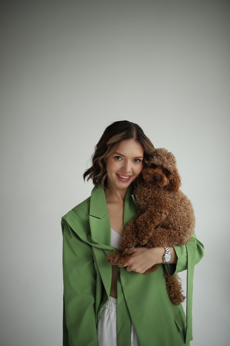    Влада Ермолаева