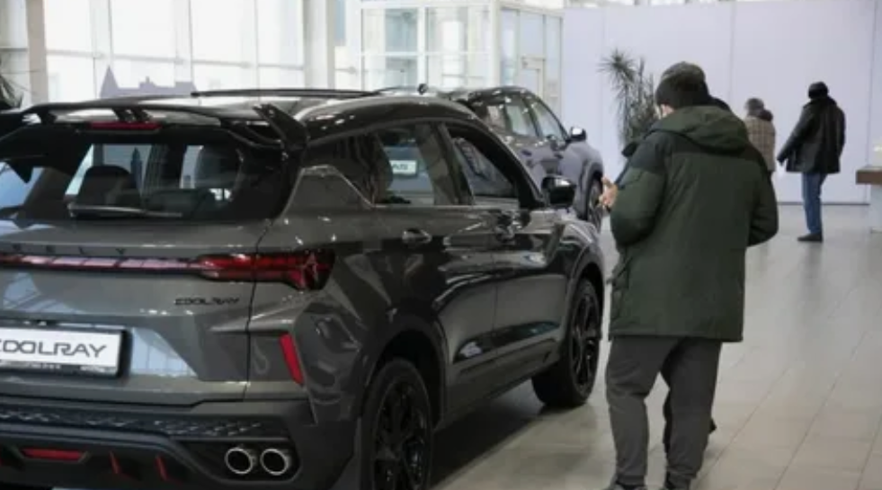 Выгодно ли продавать или покупать машину в апреле - мае 2025 года? Ответ однозначный