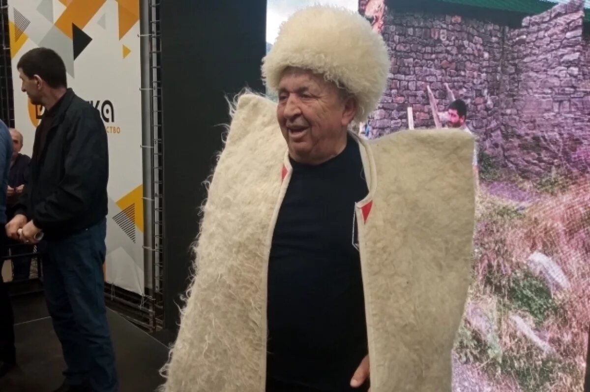    «На фоне переездов далеко не во всех семьях принято сохранять языковые традиции».