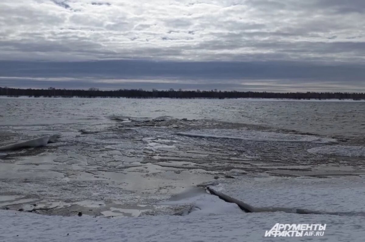    Сейчас на большинстве рек области пока ещё сохраняется зимний режим
