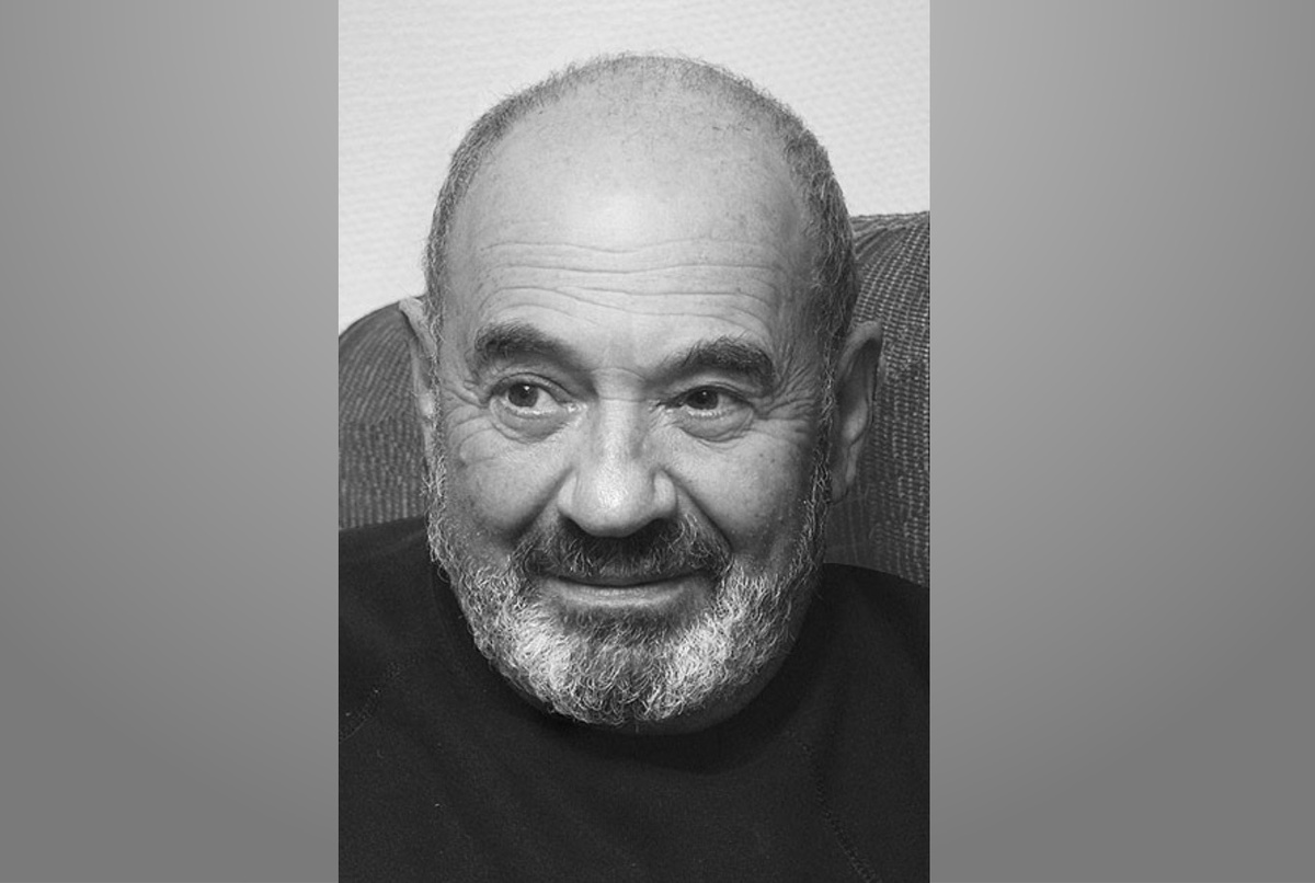 Евгений Менделевич Рапопорт (1934—2023) — архитектор и педагог, Заслуженный архитектор РСФСР, профессор, академик Российской академии архитектуры и строительных наук —Энциклопедия Руниверсалис руни.рф, (дата обращения 07.03.2025)