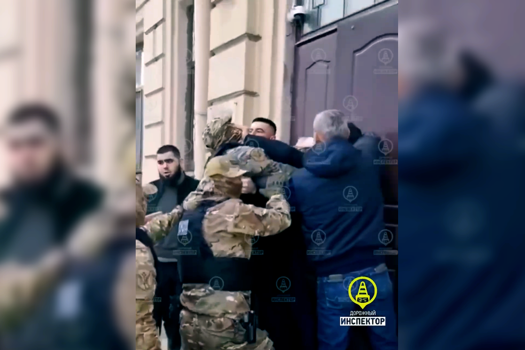 Скриншот видео.