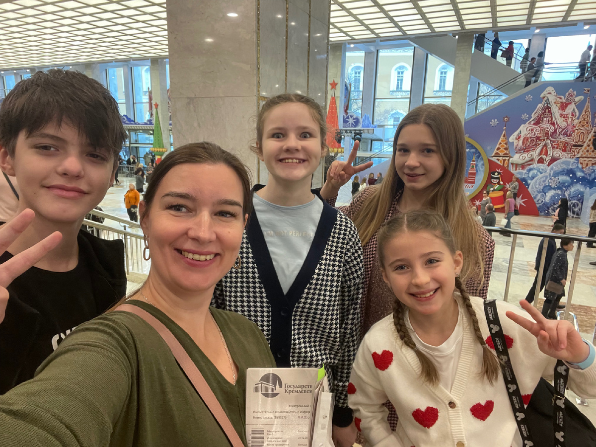 С учениками музыкальной школы МЕЛОДИЯ на балете «Щелкунчик»