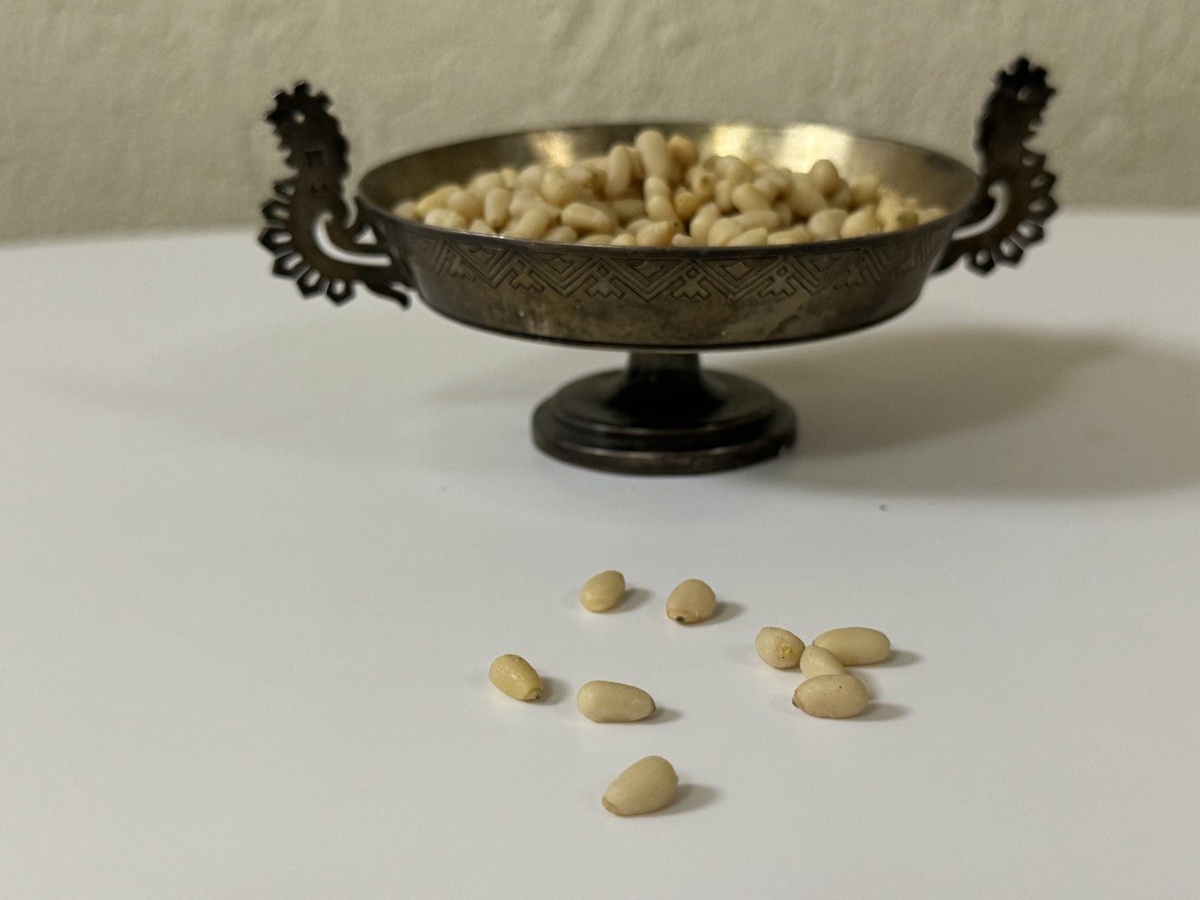 Подарок подписчика — кедровые орехи из Красноярска