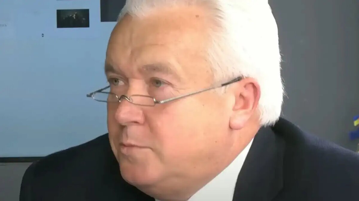    Владимир Олейник.