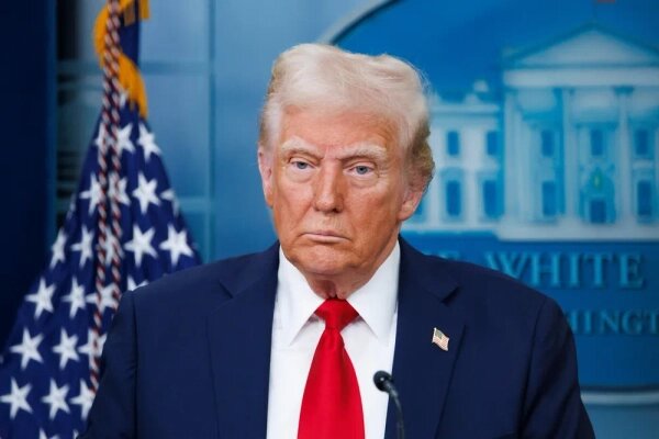 Трамп может ввести санкции на нефть, чтобы оказать давление на Россию, считает эксперт. Обложка © Shutterstock / FOTODOM / Joshua Sukoff