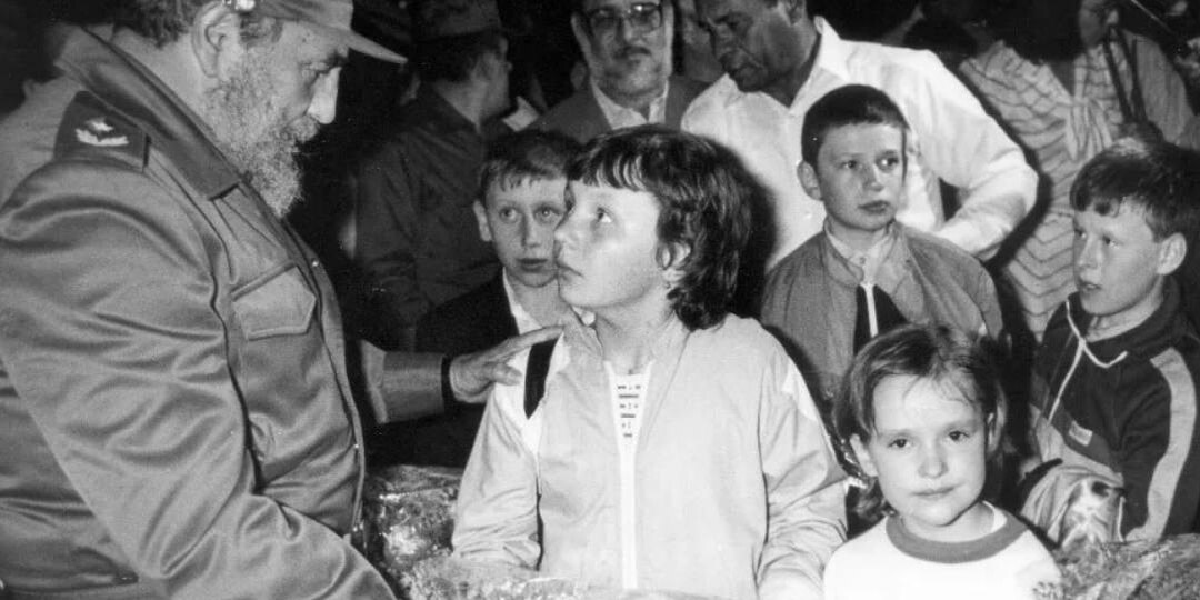 КАСТРО И БЕСПАМЯТНЫЕ ДЕМОНЫ