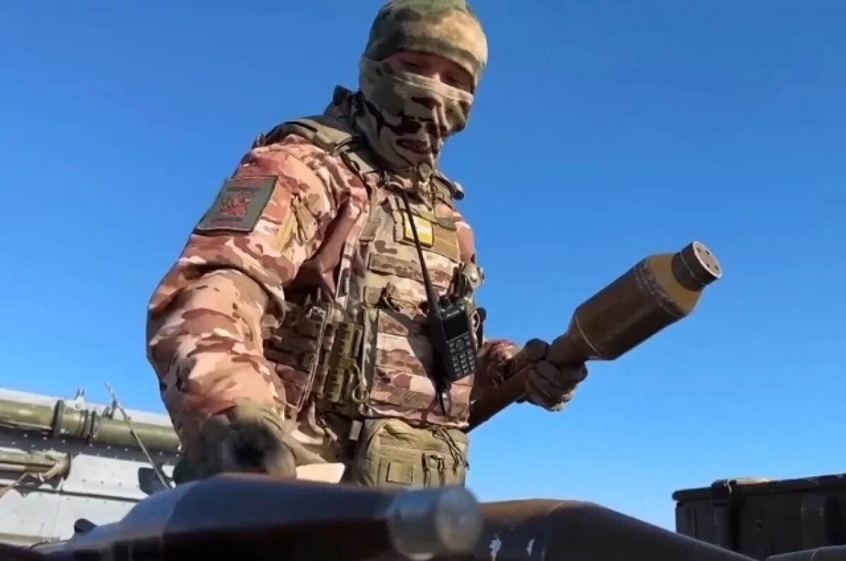    Военнослужащие из Якутии построили фронтовой Дом Арчы в зоне СВО