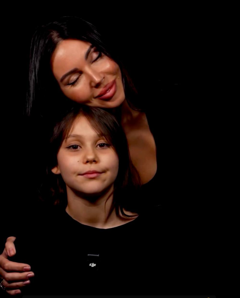 Оксана Самойлова с дочерью Леей