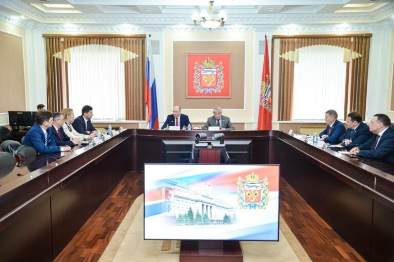    Евгений Солнцев встретился с председателем Заксобрания Оренбуржья Сергеем Грачевым Кристина Просвиркина