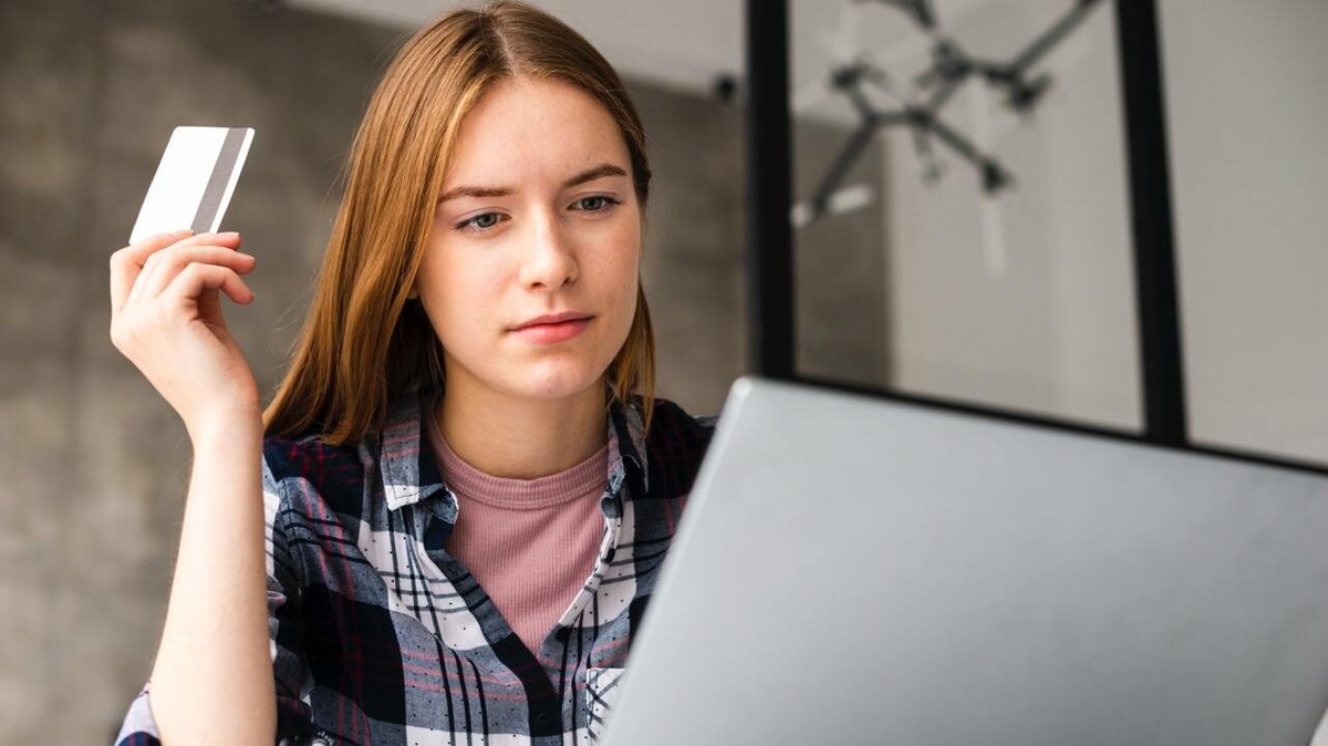    Мошенники создают поддельные сборы пожертвований. Фото: Freepik