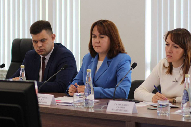    Начальнику управления Роскадастра по РТ 29 лет, официально эту должность он занял только в ноябре прошлого года.   
Фото: roskadastr.tatarstan.ru