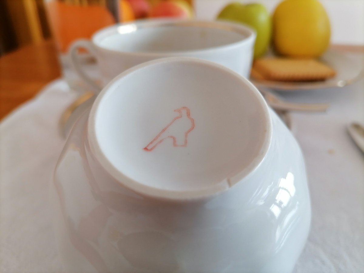 Заветная птичка- сокол, с середины прошлого века, украшает Дулёвский фарфор. 