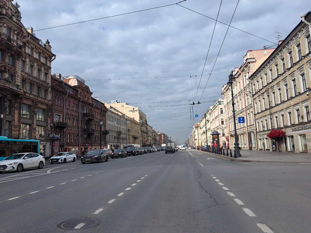 Невский пр.