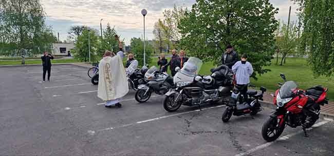 В молитве за транспортное средство главное место отводится не механизму, а человеку, его жизни