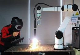 Коботы на производстве