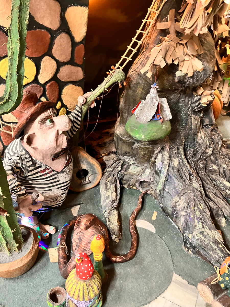 Музей, где все из бумаги