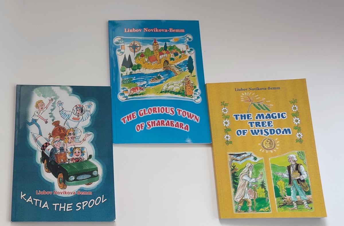 "Katia the spool", "The glorious town of Sharabara", "The magic tree of Wisdom" книги Л. Новиковой-Бемм на английском языке.