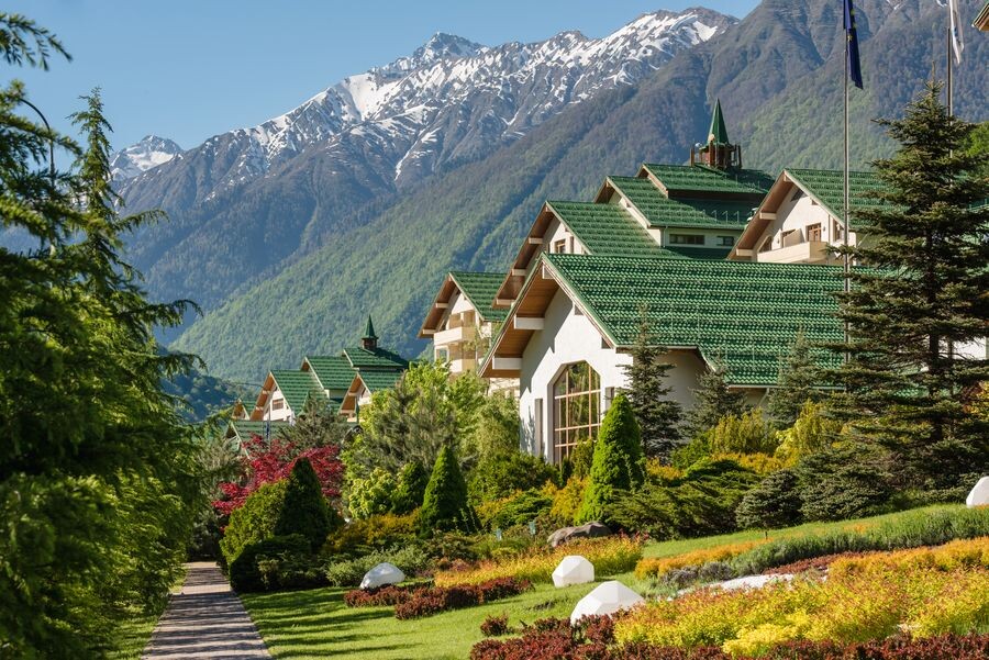 Гранд Отель Поляна (высота — 550 м)