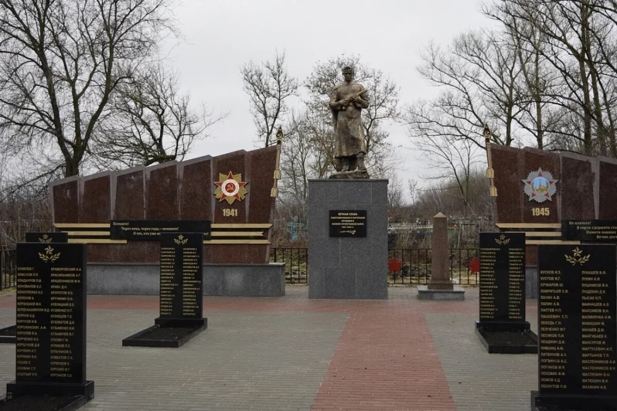    Тульская область направляет деньги Курской на восстановление братских могил